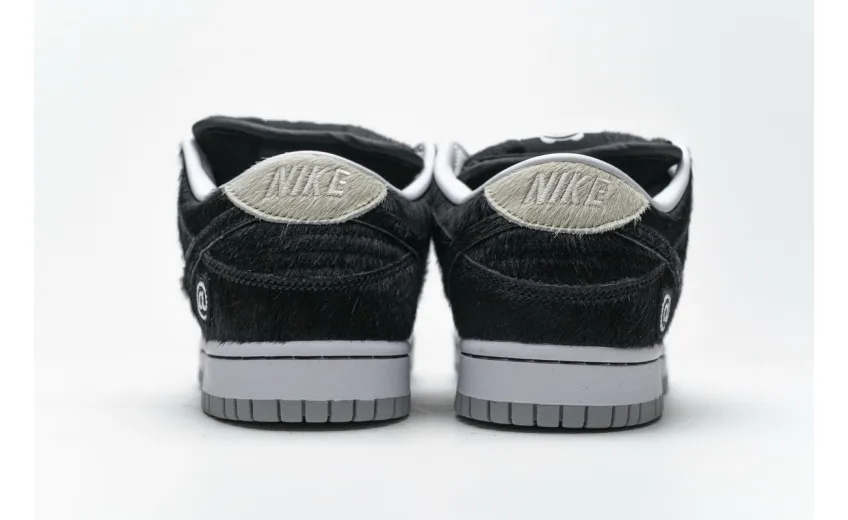 Bstsneaker- Nike SB Dunk Low Medicom Toy (2020) CZ5127-001 