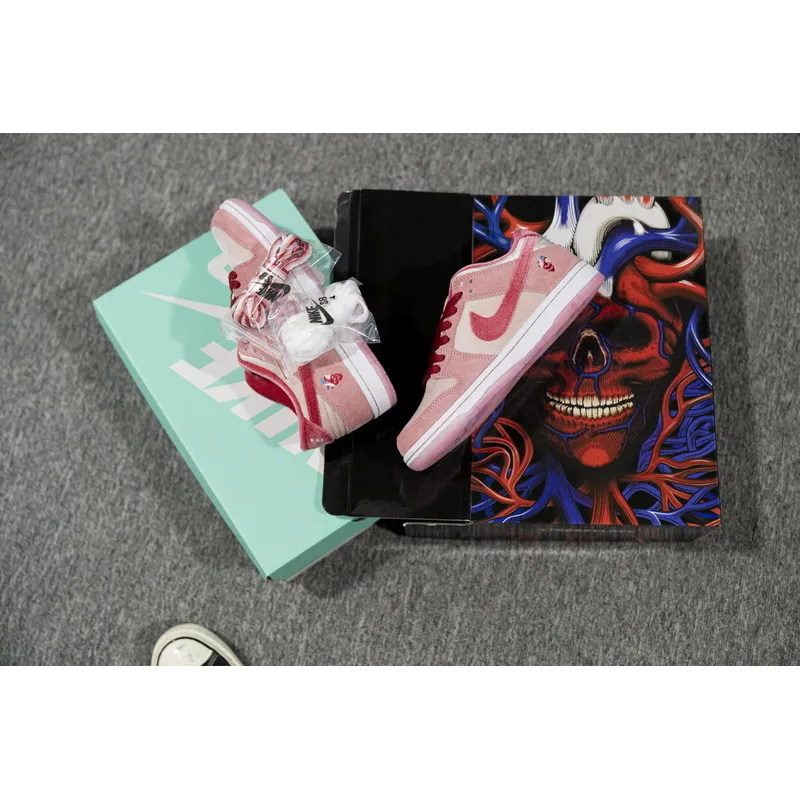 Bstsneaker-Nike SB Dunk Low Strange Love Skateboards CT2552-800 
