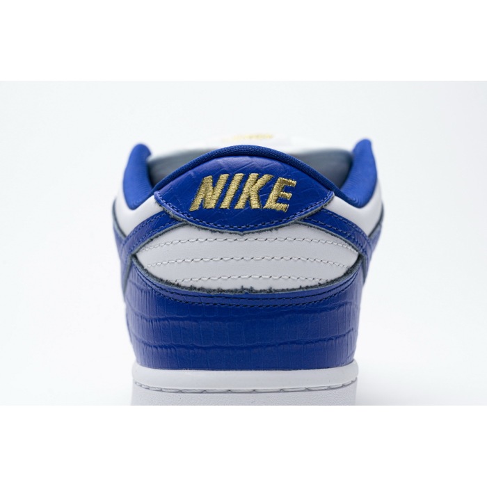  Supreme x Nike SB Dunk Low &quot;Blue Stars” DH3228-100  
