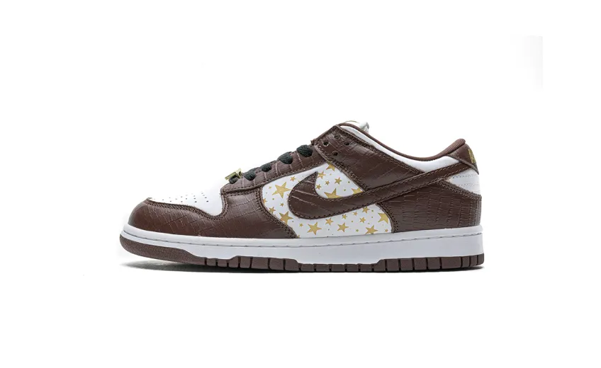  Supreme x Nike SB Dunk Low &quot;Brown Stars” DH3228-103 