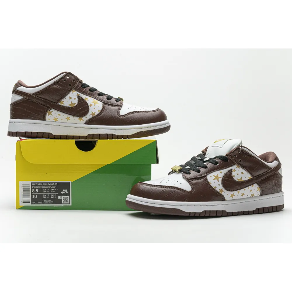  Supreme x Nike SB Dunk Low &quot;Brown Stars” DH3228-103 
