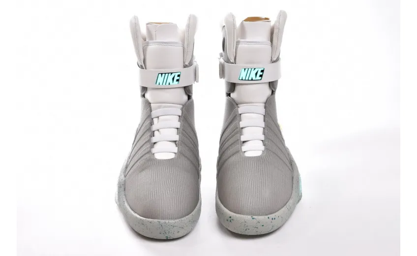 Bstsneaker-Nike Air Mag