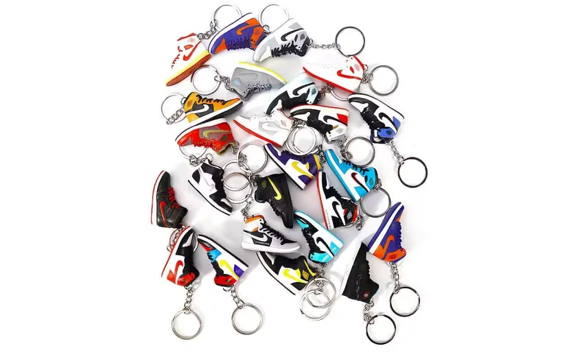 AJ Sneakers Keychain Three-dimensional Shoe Mold Pendant Handmade Car Keychain