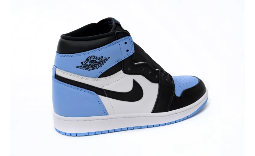 Air Jordan 1 Retro High OG UNC Toe DZ5485-400 