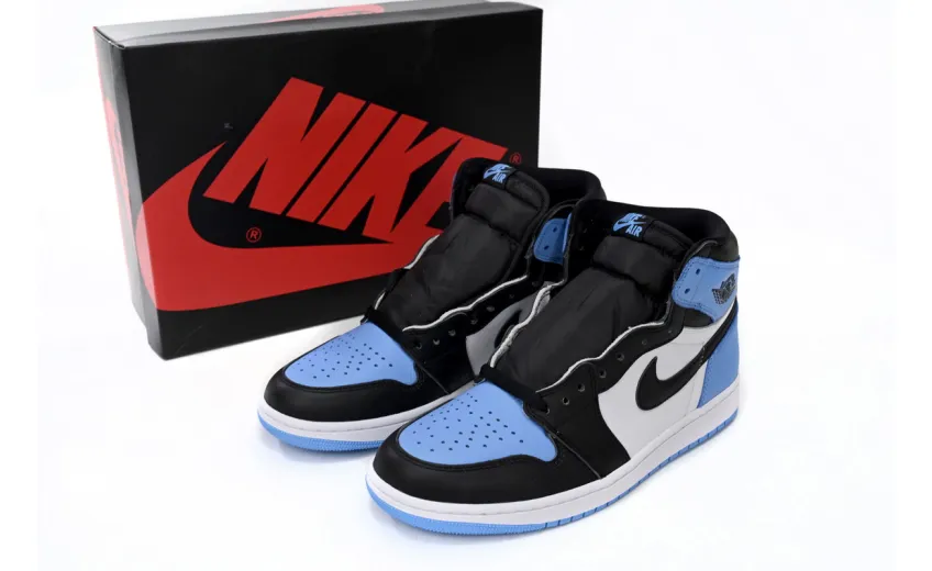 Air Jordan 1 Retro High OG UNC Toe DZ5485-400 