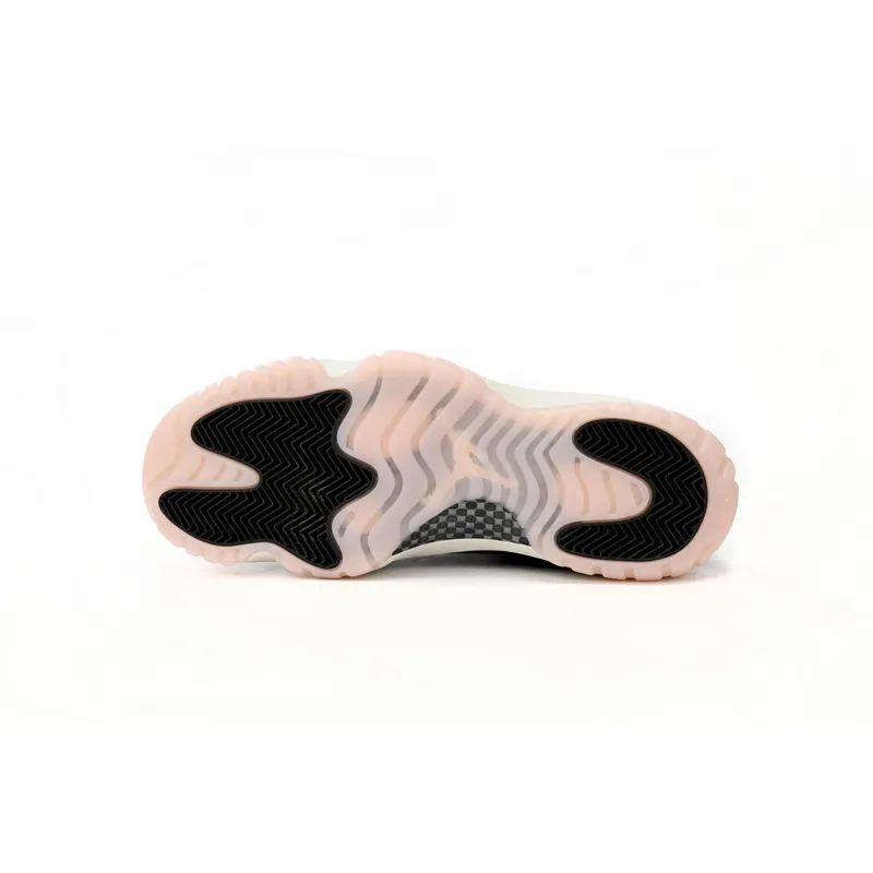 Air Jordan 11 Neapolitan AR0715-101