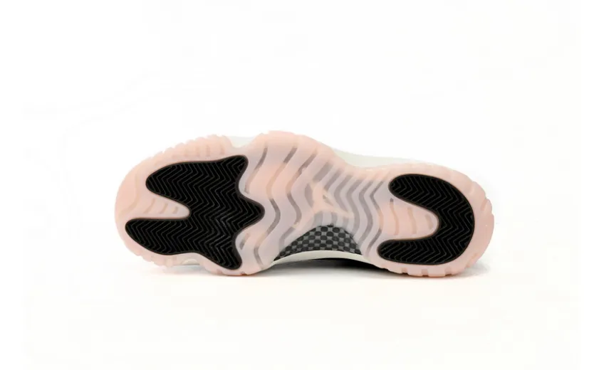 Air Jordan 11 Neapolitan AR0715-101