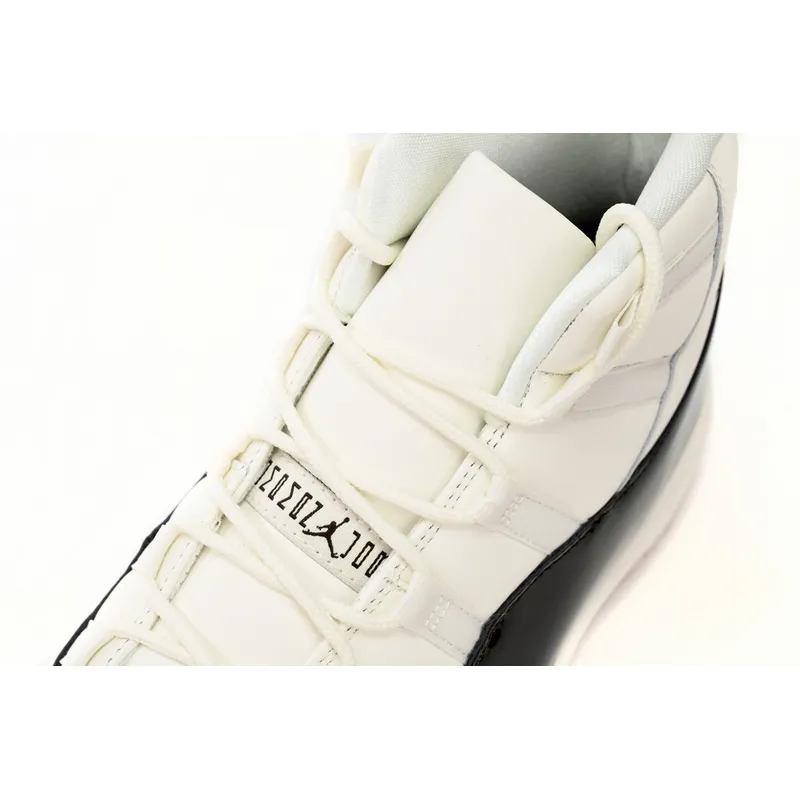 Air Jordan 11 Neapolitan AR0715-101