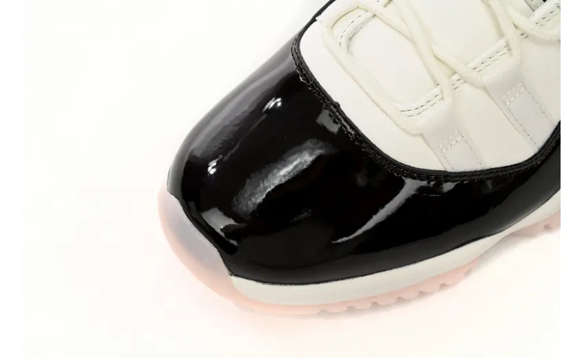 Air Jordan 11 Neapolitan AR0715-101