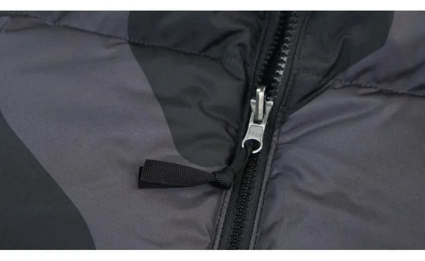 Bstsneaker-The North Face x Kaws Retro 1996 Nuptse Jacket