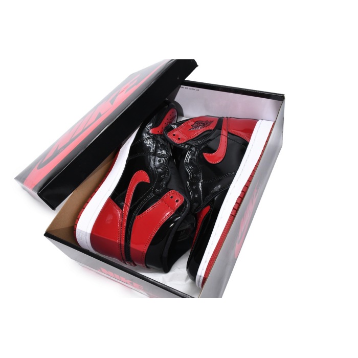 Air Jordan 1 High “Banned” Patent Leather is Forbidden to Wear 555088-063 