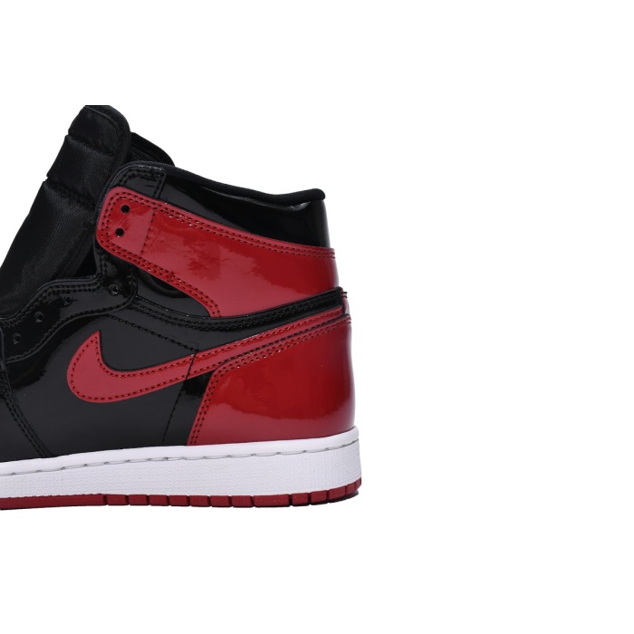 Air Jordan 1 High “Banned” Patent Leather is Forbidden to Wear 555088-063 