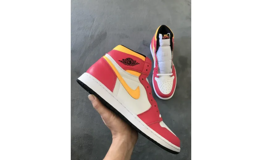 Air Jordan 1 High OG Light Fusion Red 555088-603 