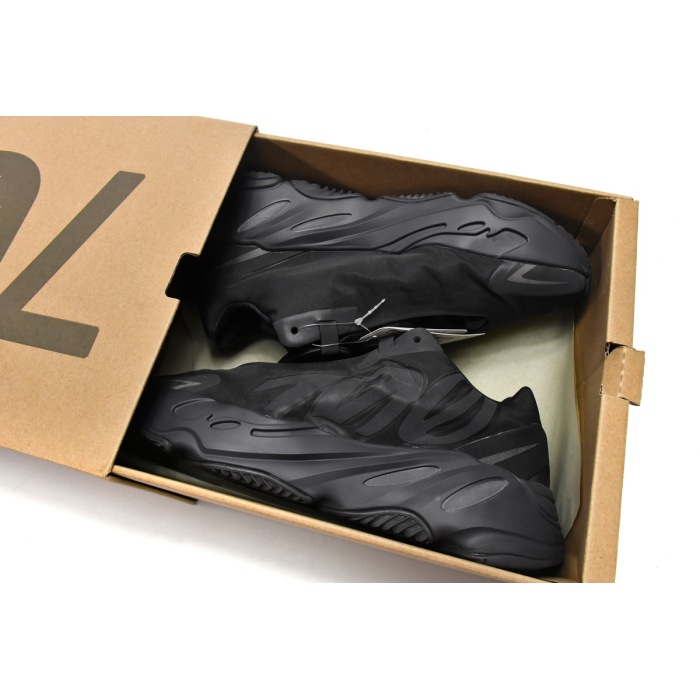 Adidas Yeezy Boost 700 MNVN Triple Black FV4440 