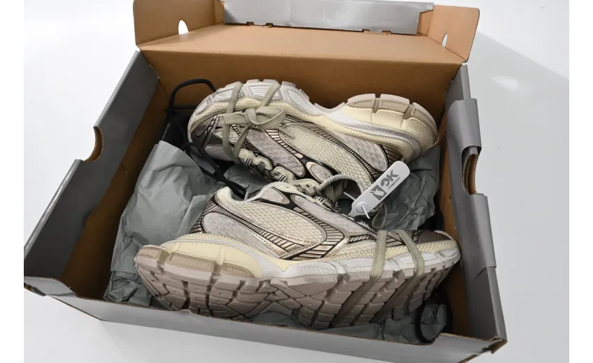 Balenciaga Black Gray White Gold 734734 W3XL6 0185 