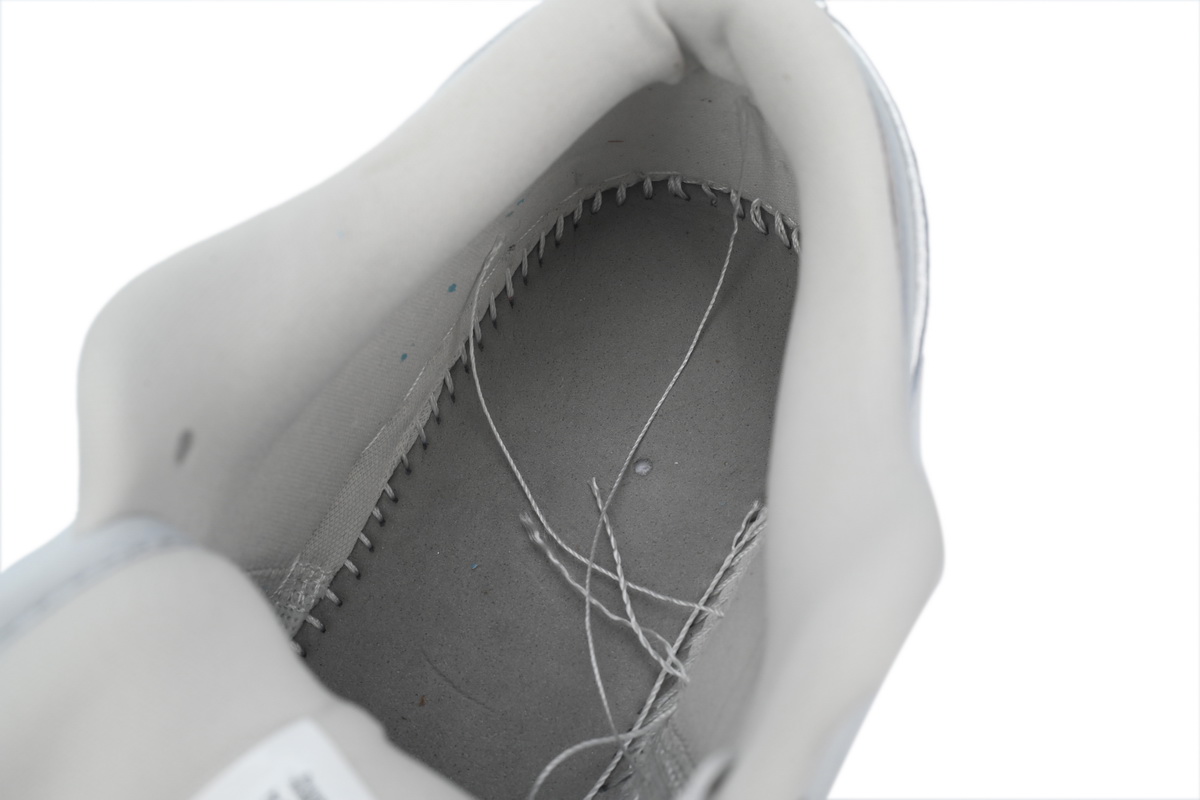 Bstsneaker- Air Jordan 1 Low WMNS  Metallic Silver   FN5030-001