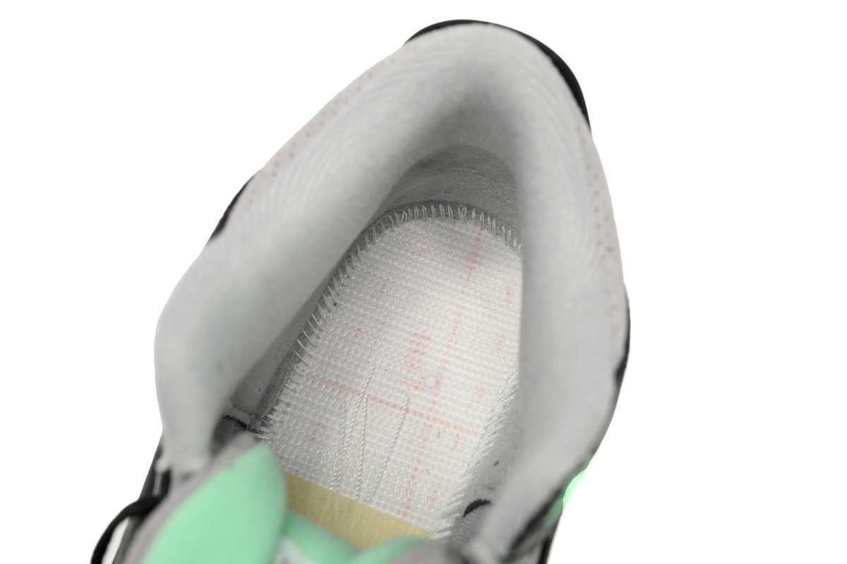 Bstsneaker- Air Jordan 3 Retro  Green Glow CT8532-031