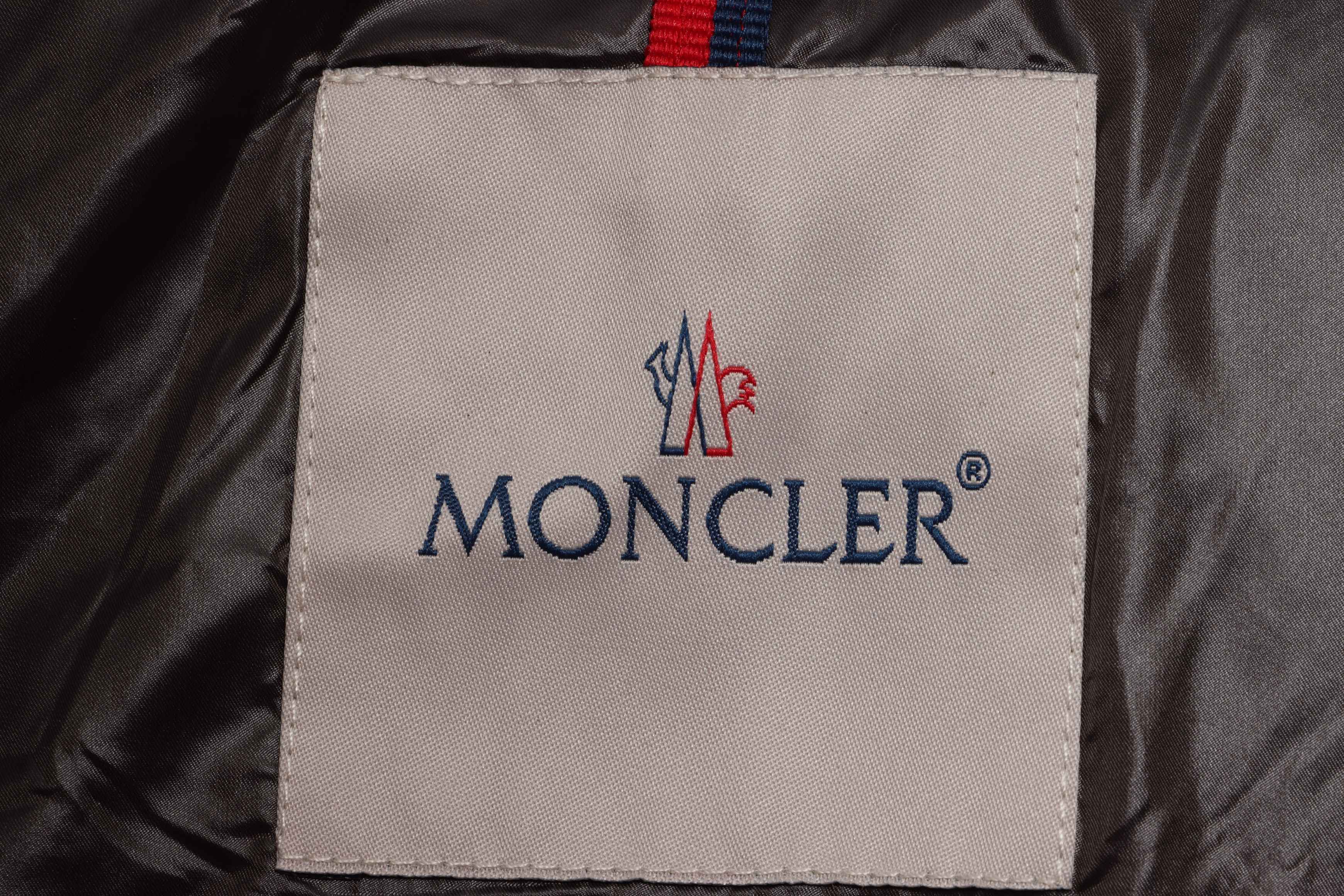 Bstsneaker-Moncler Black Down Jacket