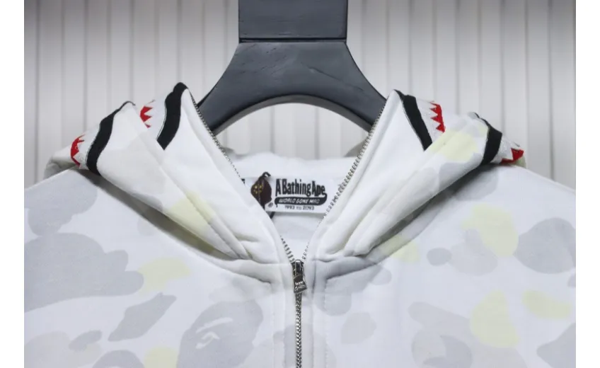 Bstsneaker-BAPE City Camo Shark WGM Full-Zip Hoodie (FW18) White
