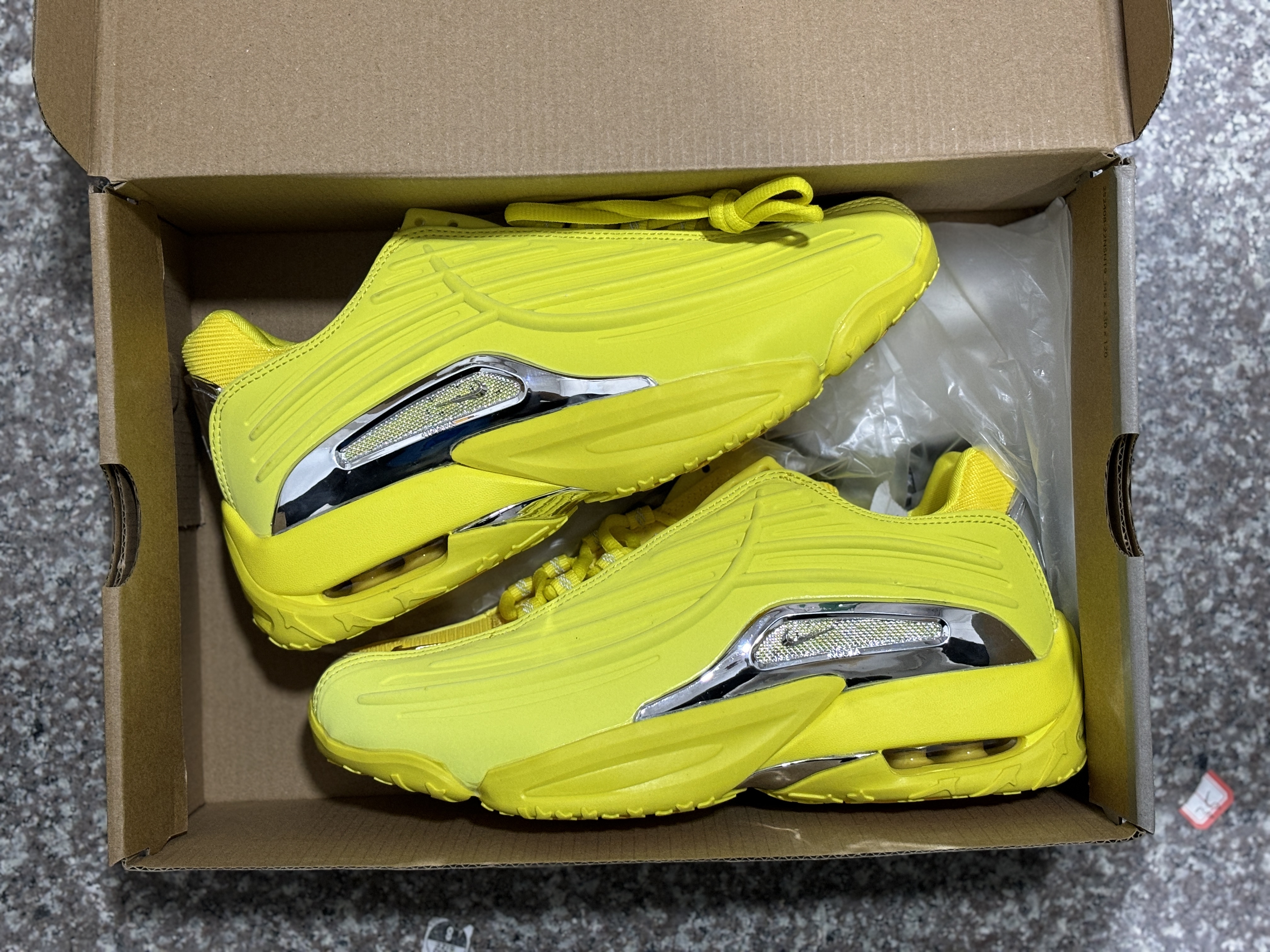 Bstsneaker-Nike Hot Step 2 Drake NOCTA Opti Yellow