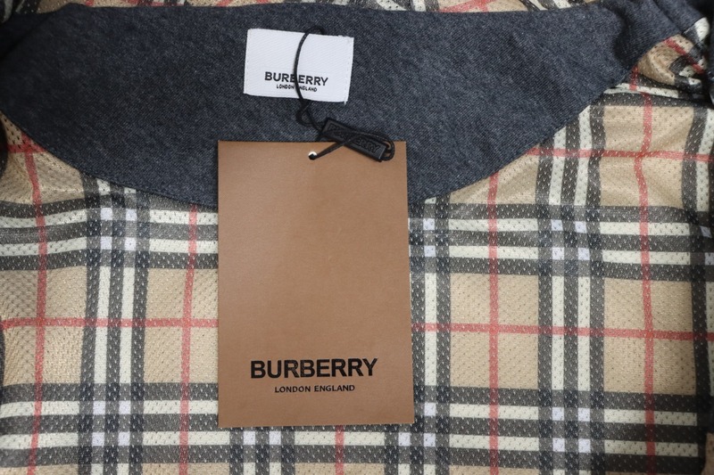 Bstsneaker-Burberry chest zip-up jacket Grey