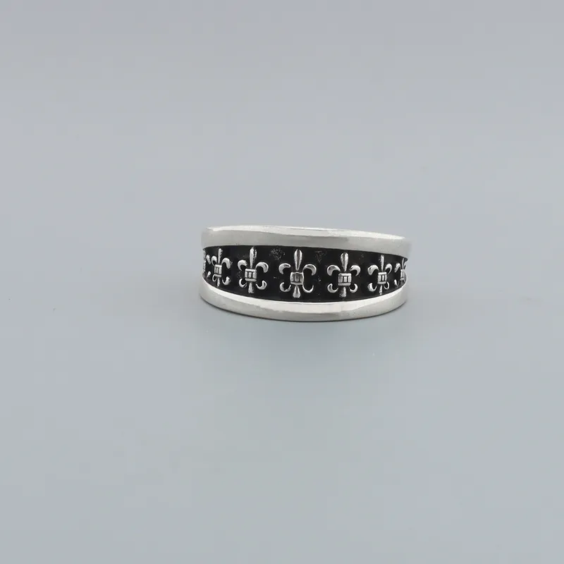 Chrome Hearts Asymmetric Scout Flower Ring 140
