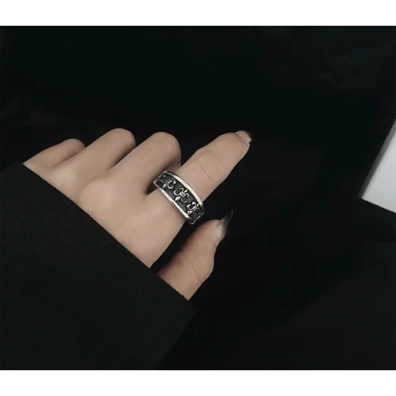 Chrome Hearts Asymmetric Scout Flower Ring 140