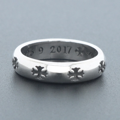 Bstsneaker-Chrome Heart Depressed Cross Hoop Ring 140 01