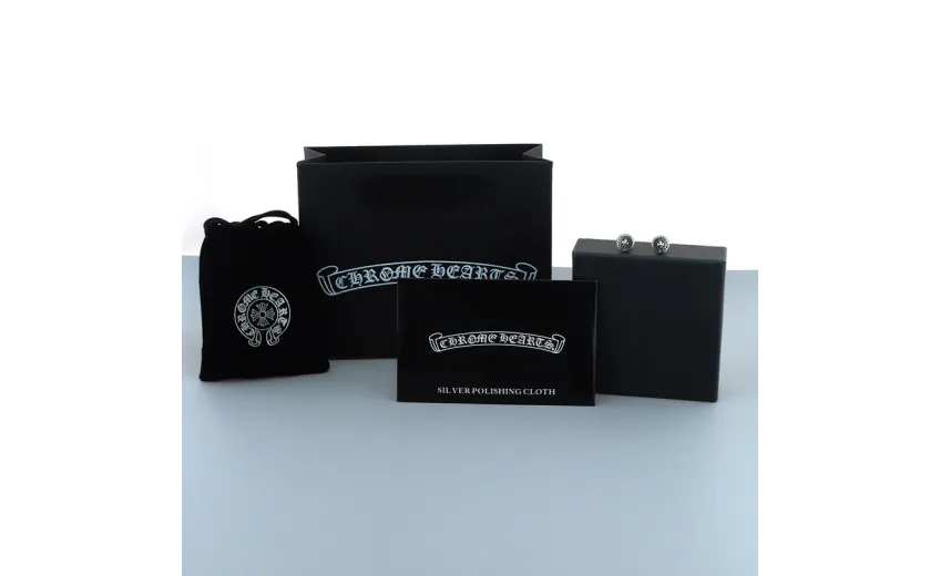 Chrome Hearts Round Logo Earrings 150