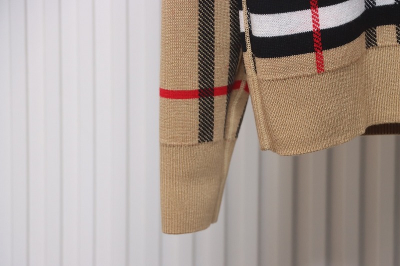 Bstsneaker-Burberry 24Fw Warhorse Check Reversible Hooded Jacket 400