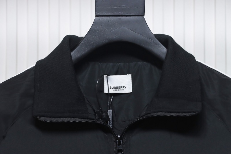 Bstsneaker-Burberry flocked back horse jacket black 270