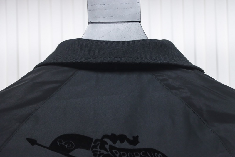 Bstsneaker-Burberry flocked back horse jacket black 270