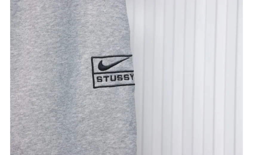 Bstsneaker-Nike x Stussy solid color embroidered logo fleece sweatpants grey 210