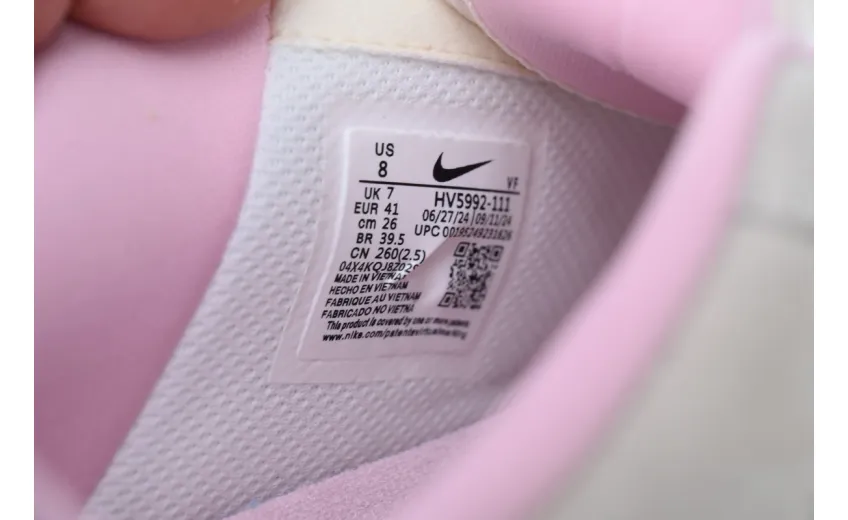  Nike Air Force 1 Low Valentine's Day 2025  HV5992-111