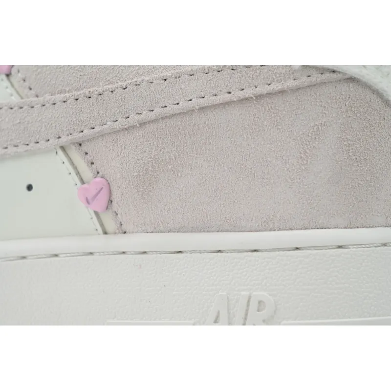  Nike Air Force 1 Low Valentine's Day 2025  HV5992-111
