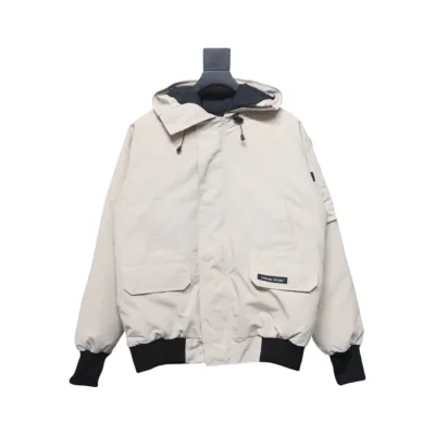01 Canada Goose Short Down Jacket white 370 01