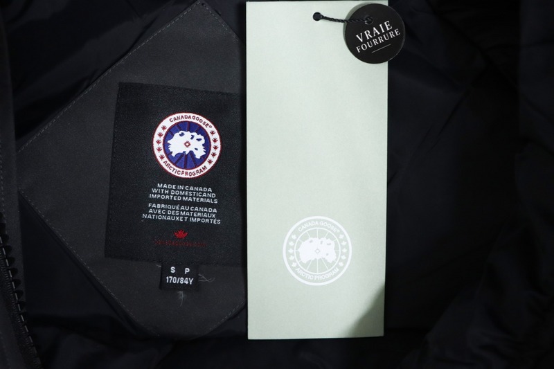 Bstsneaker-01 Canada Goose Short Down Jacket grey 370