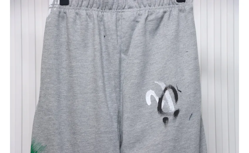 GALLERY DEPT patchwork hand-painted graffiti ink trousers grey 200
