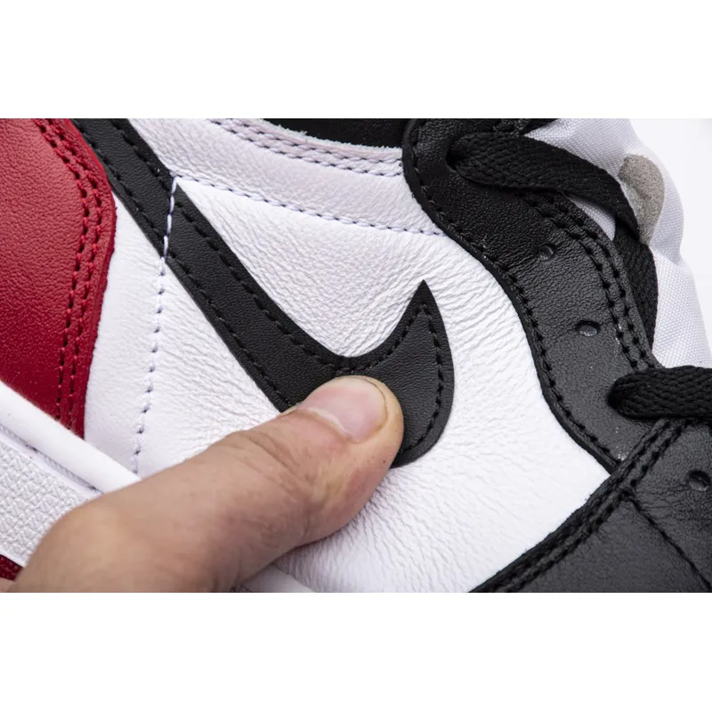 Air Jordan 1 Retro Black Toe (2016) 555088-125 