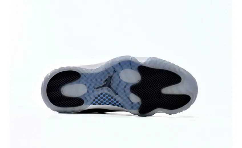  Air Jordan 11 Retro UNC Win Like 82  378037-123  