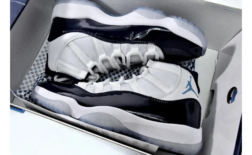  Air Jordan 11 Retro UNC Win Like 82  378037-123  