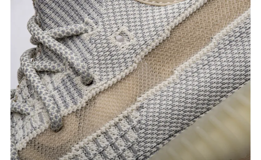 Bstsneaker- Adidas Yeezy Boost 350 V2 Lundmark (Non-Reflective) FU9161 