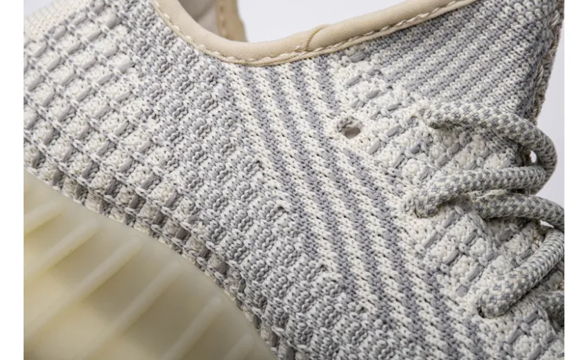 Bstsneaker- Adidas Yeezy Boost 350 V2 Lundmark (Non-Reflective) FU9161 
