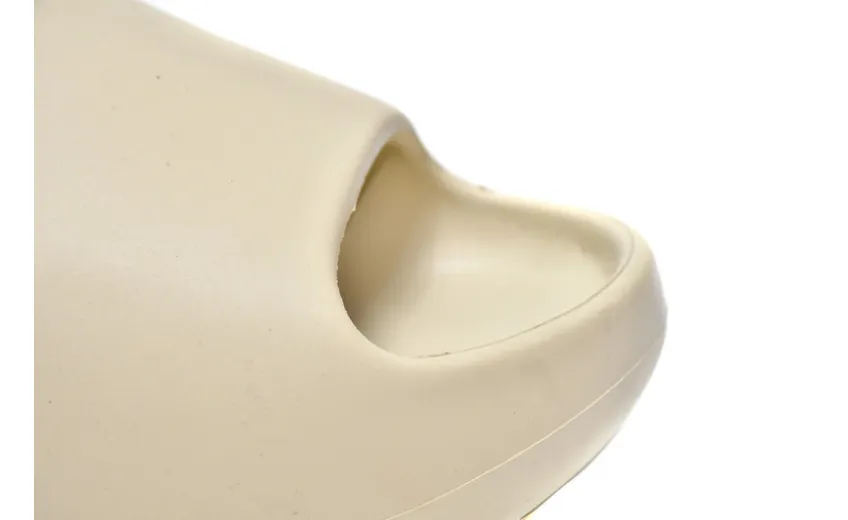 Bstsneaker- Adidas Yeezy Slide Bone FW6345