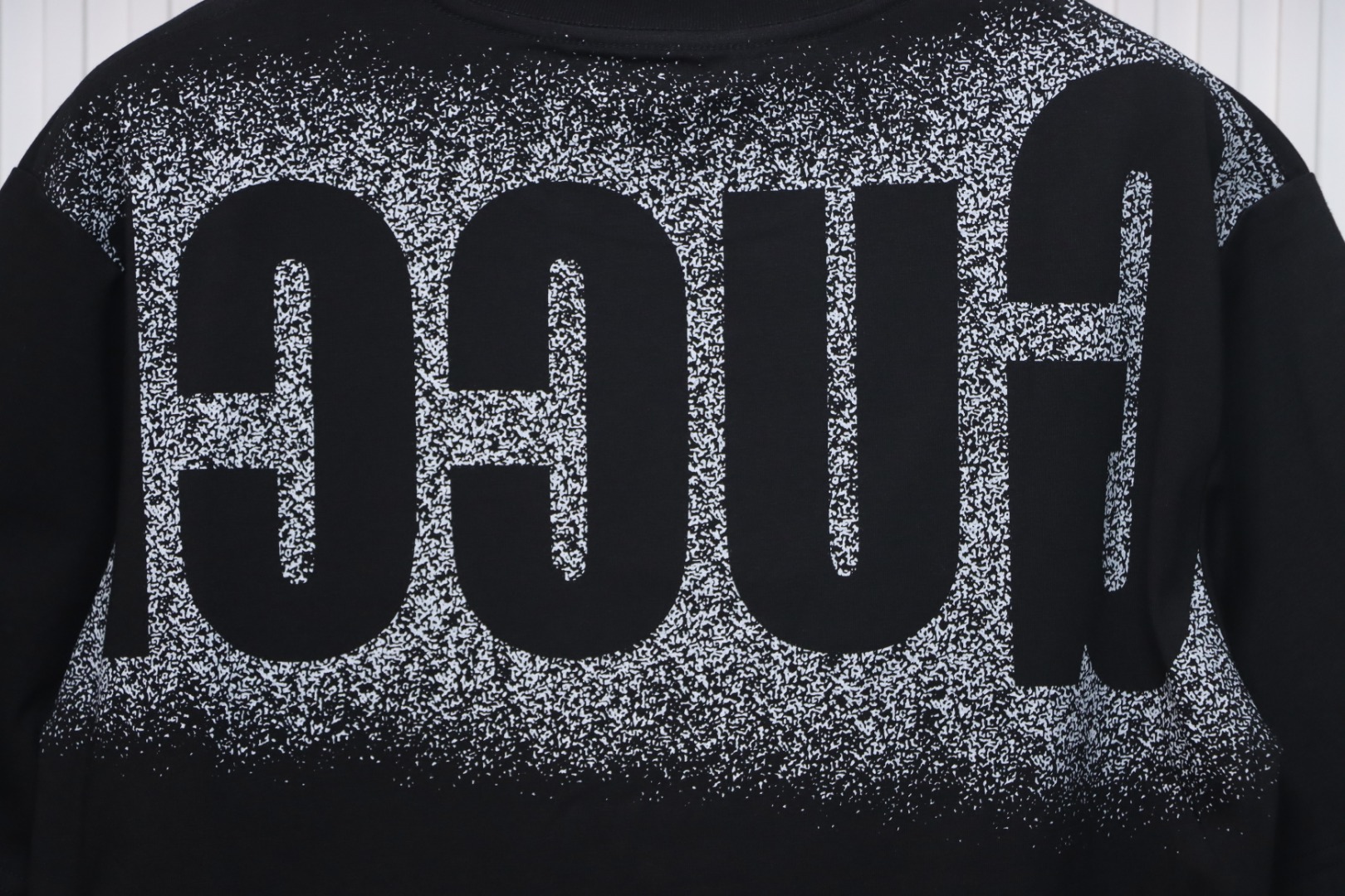 Bstsneaker-Gucci big logo spray-painted T-shirt 120