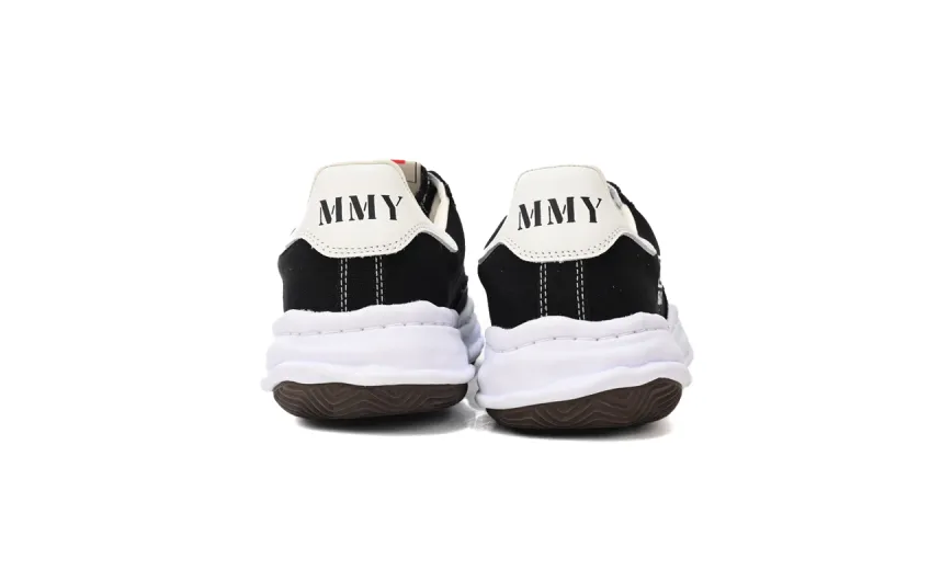 Bstsneaker-MIHARA YASUHIRO White And Black Background NO.762
