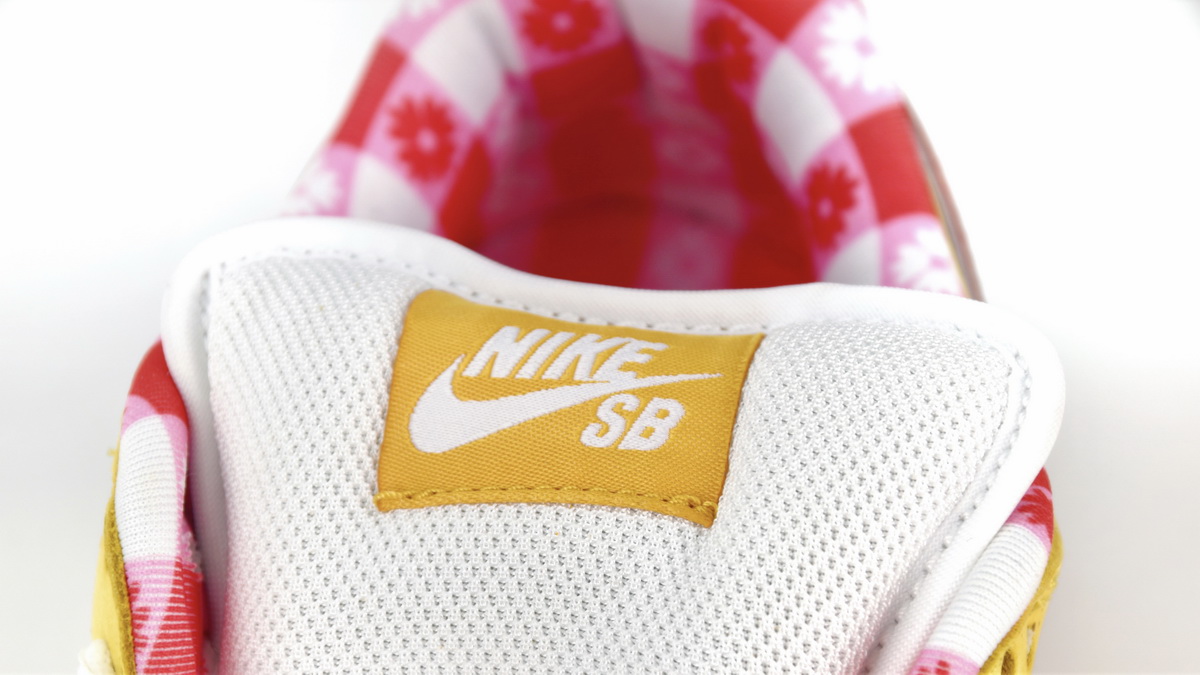 Bstsneaker-Concepts x NK SB Dunk Low Yellow Lobster 313170-137566