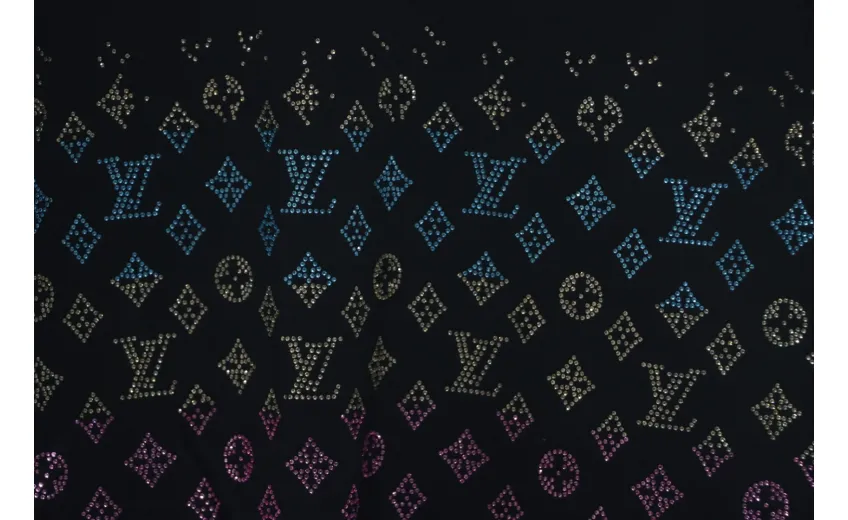 Bstsneaker-Louis Vuitton Monogram Gradient Embellished T-shirt 150