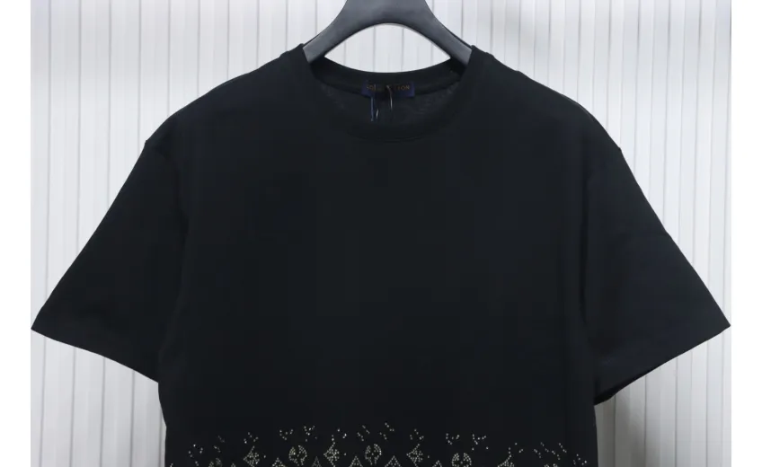 Bstsneaker-Louis Vuitton Monogram Gradient Embellished T-shirt 150