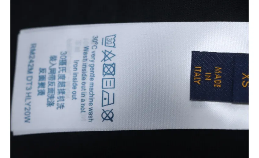 Bstsneaker-Louis Vuitton Monogram Gradient Embellished T-shirt 150